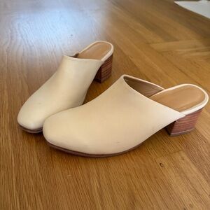 Nisolo Cream Slip-On All-Day Block Heeled Mules